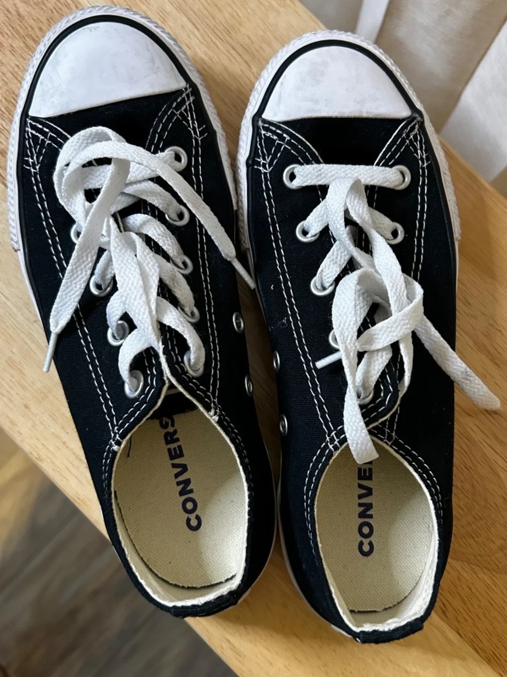 YOUTH Converse All Star Canvas Low Top Lace-Up Sneakers Black/White Kids US 2.5